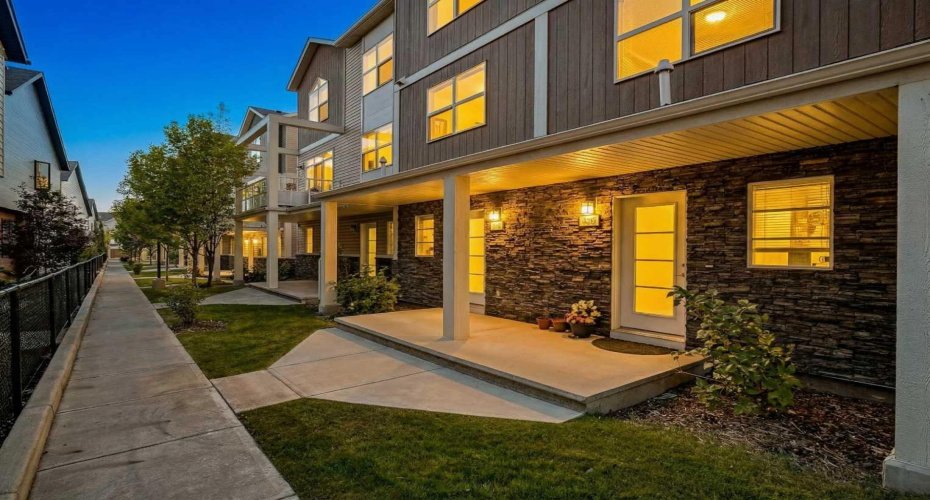108 Redstone View, Calgary, Alberta T3N 0M9, 2 Bedrooms Bedrooms, ,3 BathroomsBathrooms,Residential,For Sale,Redstone,A2297435