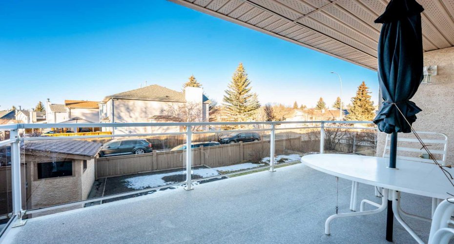 531 Sierra Morena Court, Calgary, Alberta T3H 3C2, 3 Bedrooms Bedrooms, ,3 BathroomsBathrooms,Residential,For Sale,Sierra Morena,A2297449