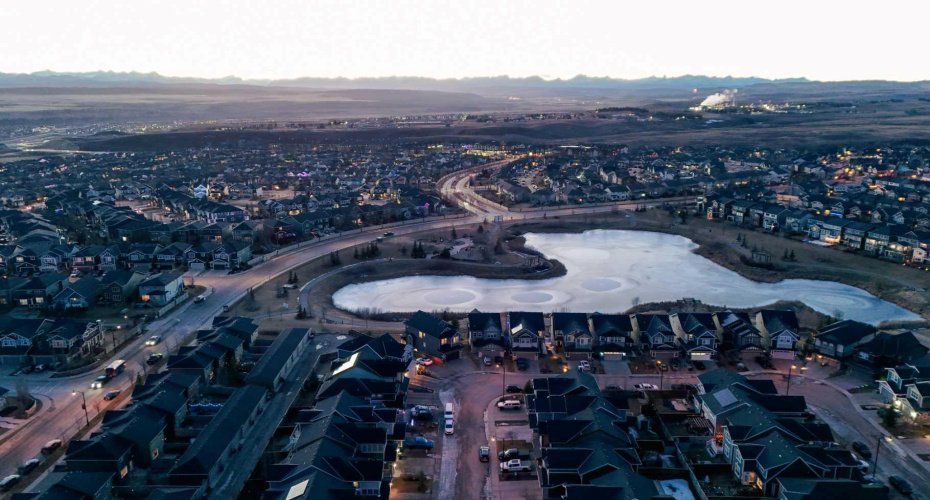 47 Sundown Crescent, Cochrane, Alberta T4C 0H4, 3 Bedrooms Bedrooms, ,3 BathroomsBathrooms,Residential,For Sale,Sundown,A2297461