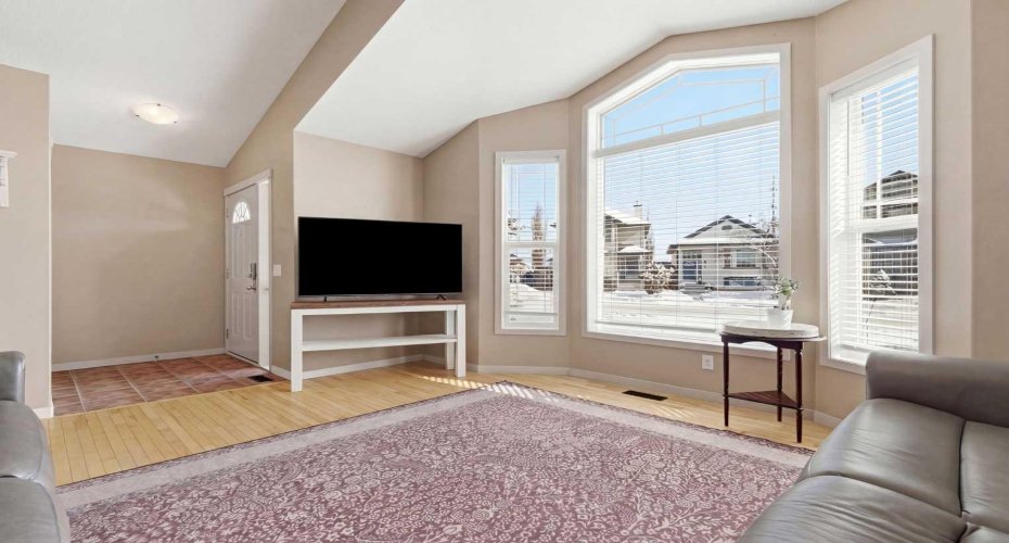 90 Cranberry Square, Calgary, Alberta T3M 1J5, 3 Bedrooms Bedrooms, ,2 BathroomsBathrooms,Residential,For Sale,Cranberry,A2297470
