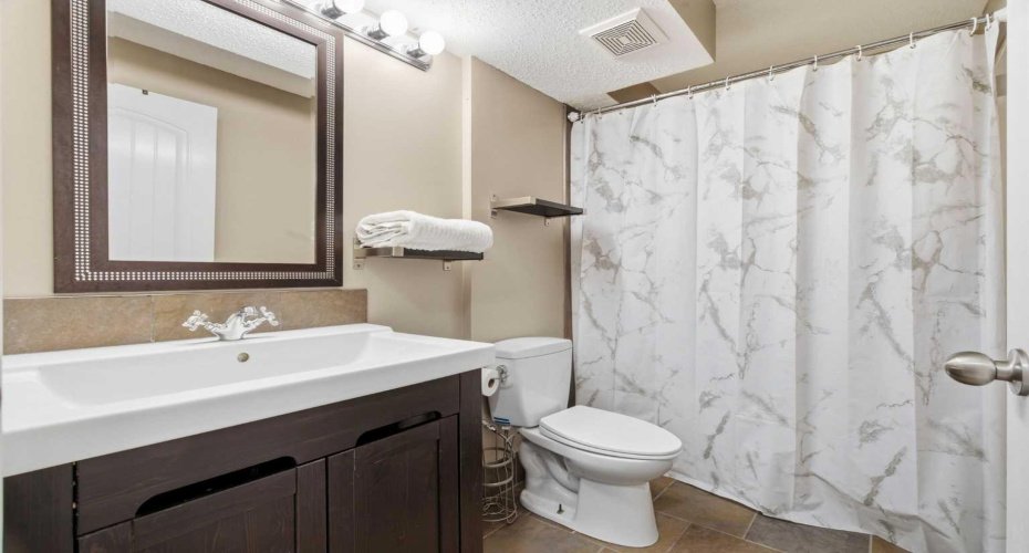 90 Cranberry Square, Calgary, Alberta T3M 1J5, 3 Bedrooms Bedrooms, ,2 BathroomsBathrooms,Residential,For Sale,Cranberry,A2297470