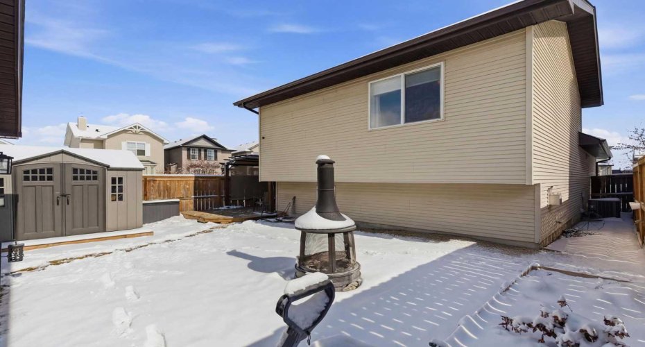 90 Cranberry Square, Calgary, Alberta T3M 1J5, 3 Bedrooms Bedrooms, ,2 BathroomsBathrooms,Residential,For Sale,Cranberry,A2297470