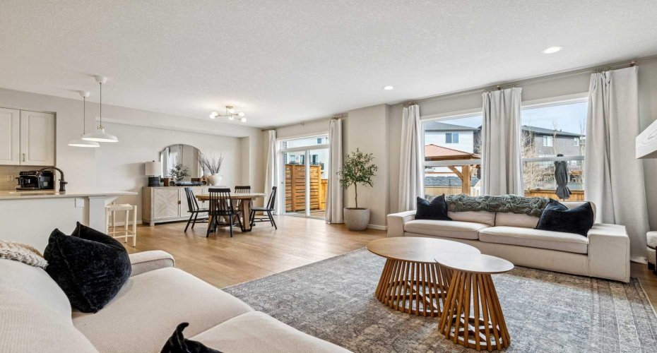 44 Legacy Landing, Calgary, Alberta T2X 2E5, 3 Bedrooms Bedrooms, ,4 BathroomsBathrooms,Residential,For Sale,Legacy,A2297636