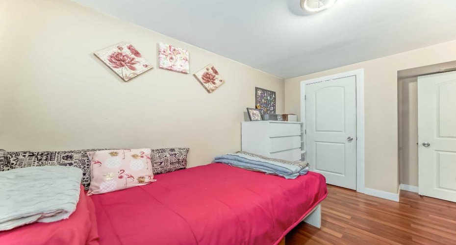 2428 3 Avenue, Calgary, Alberta T2N 0L7, 4 Bedrooms Bedrooms, ,2 BathroomsBathrooms,Residential,For Sale,3,A2297646