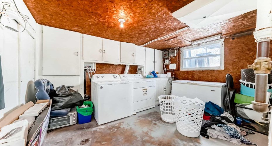 2428 3 Avenue, Calgary, Alberta T2N 0L7, 4 Bedrooms Bedrooms, ,2 BathroomsBathrooms,Residential,For Sale,3,A2297646