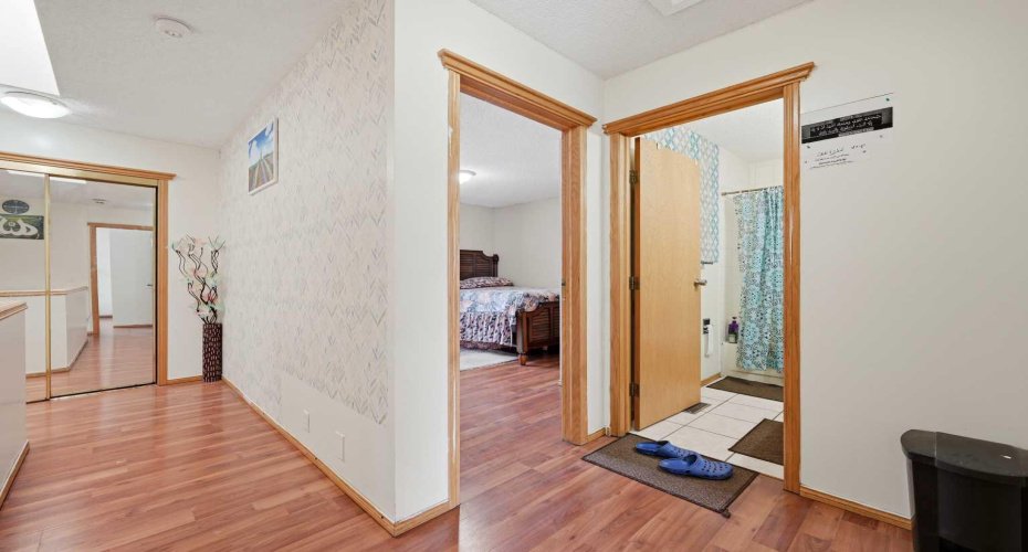 64 Eldorado Close, Calgary, Alberta T3Y 6T2, 5 Bedrooms Bedrooms, ,4 BathroomsBathrooms,Residential,For Sale,Eldorado,A2297683