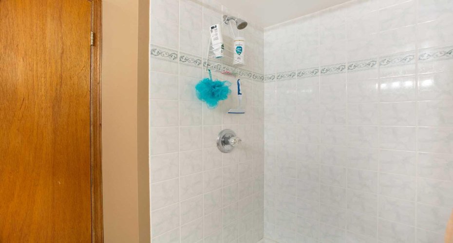 1133 Berkley Drive, Calgary, Alberta T2Z 4K3, 4 Bedrooms Bedrooms, ,2 BathroomsBathrooms,Residential,For Sale,Berkley,A2297690