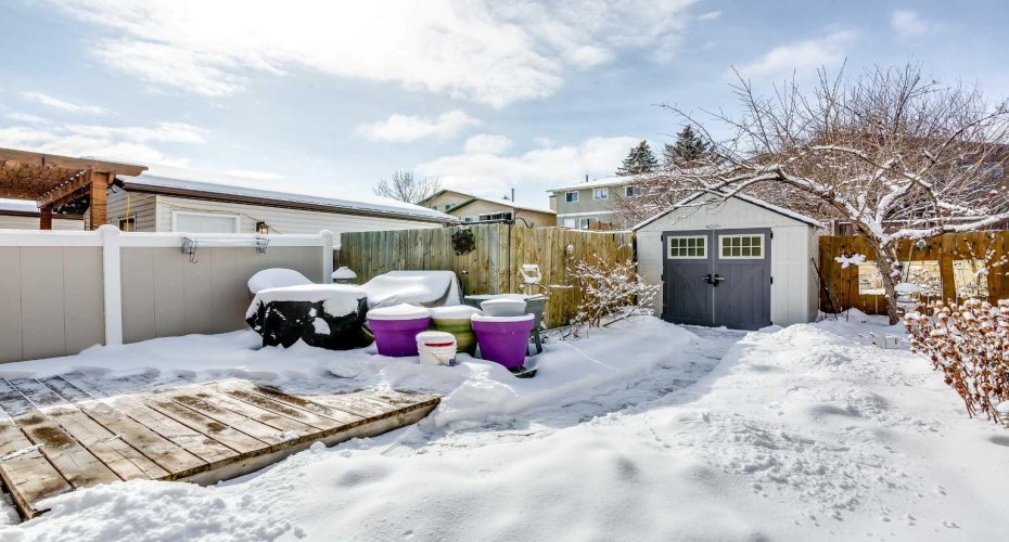 1133 Berkley Drive, Calgary, Alberta T2Z 4K3, 4 Bedrooms Bedrooms, ,2 BathroomsBathrooms,Residential,For Sale,Berkley,A2297690