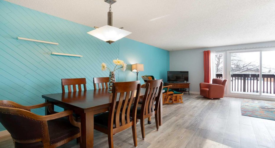 1133 Berkley Drive, Calgary, Alberta T2Z 4K3, 4 Bedrooms Bedrooms, ,2 BathroomsBathrooms,Residential,For Sale,Berkley,A2297690