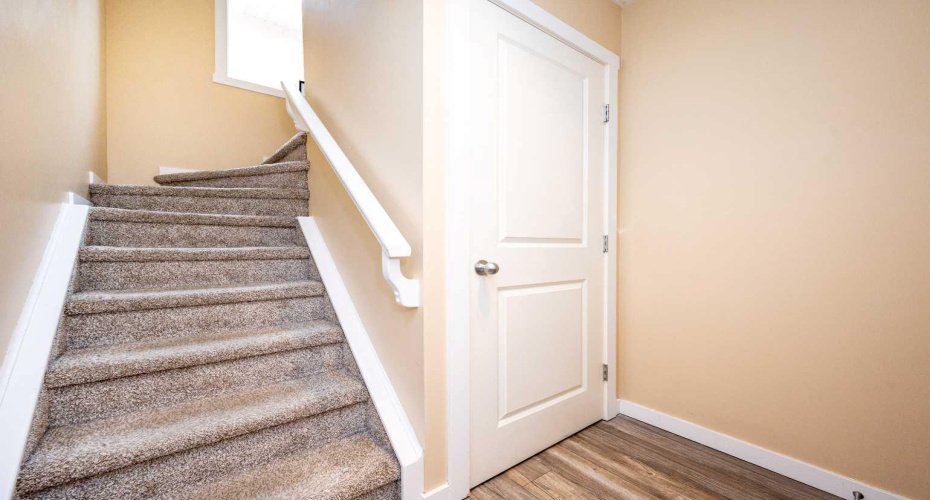 60 Covecreek Mews, Calgary, Alberta T3K 0J6, 3 Bedrooms Bedrooms, ,4 BathroomsBathrooms,Residential,For Sale,Covecreek,A2297761