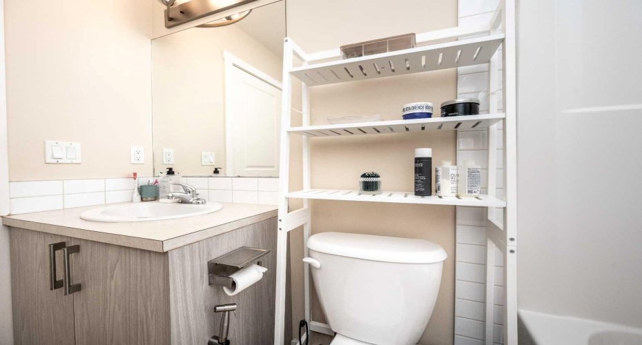 60 Covecreek Mews, Calgary, Alberta T3K 0J6, 3 Bedrooms Bedrooms, ,4 BathroomsBathrooms,Residential,For Sale,Covecreek,A2297761