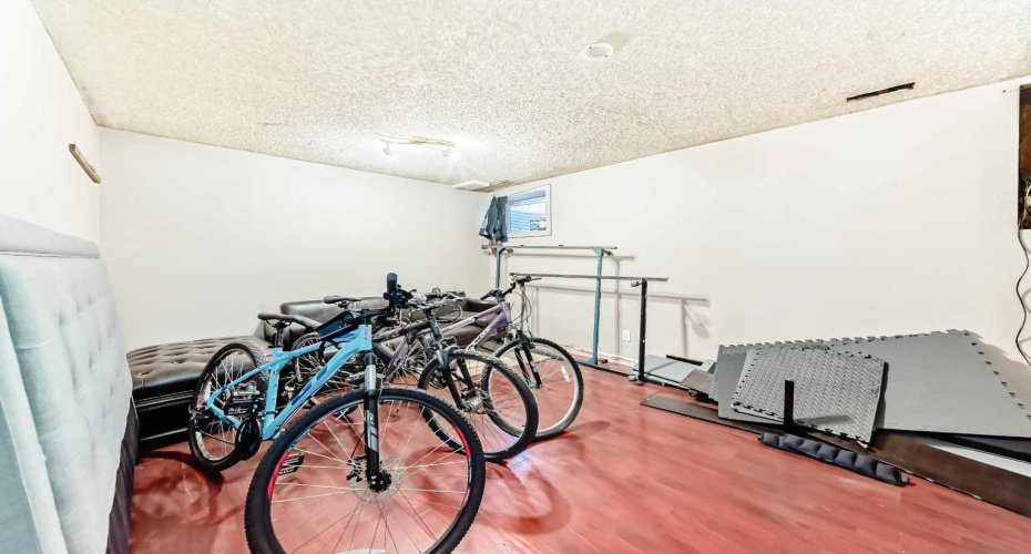 4809 60 Street, Calgary, Alberta T1Y 3B8, 4 Bedrooms Bedrooms, ,2 BathroomsBathrooms,Residential,For Sale,60,A2297843