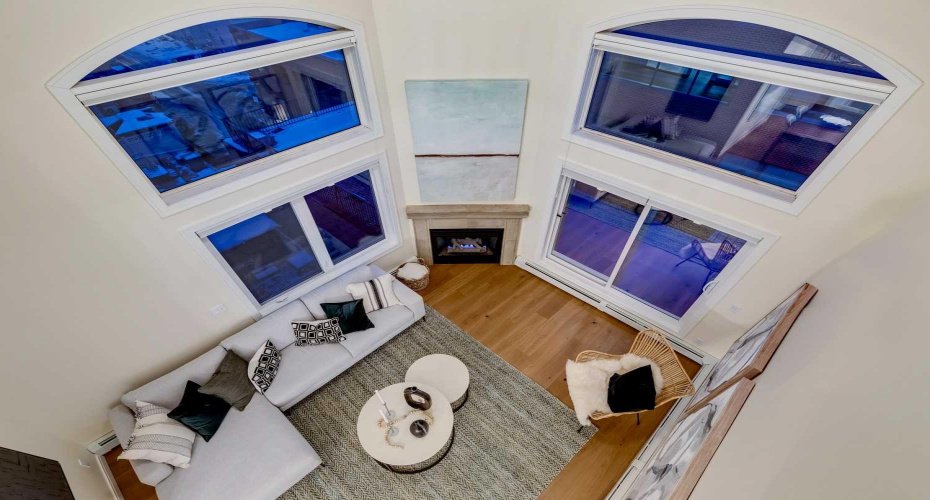 881 15 Avenue, Calgary, Alberta T2R 1R8, 2 Bedrooms Bedrooms, ,2 BathroomsBathrooms,Residential,For Sale,15,A2297897