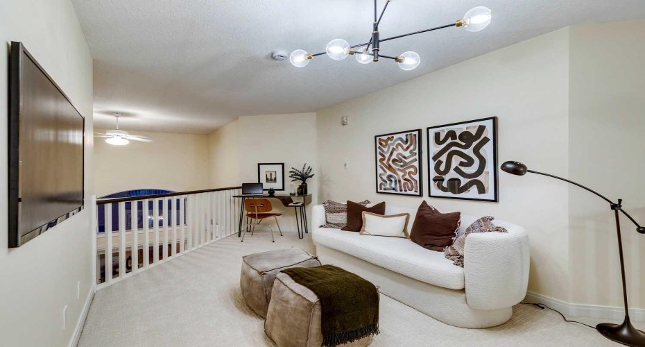 881 15 Avenue, Calgary, Alberta T2R 1R8, 2 Bedrooms Bedrooms, ,2 BathroomsBathrooms,Residential,For Sale,15,A2297897