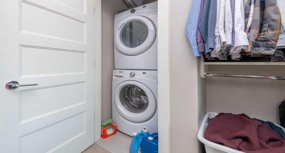 145 Burma Star Road, Calgary, Alberta T3E 8A8, 1 Bedroom Bedrooms, ,1 BathroomBathrooms,Residential,For Sale,Burma Star,A2297961