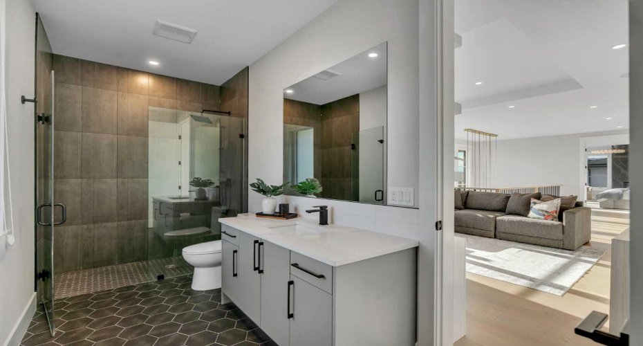 800 Elkton Close, Calgary, Alberta T3H 1W6, 5 Bedrooms Bedrooms, ,6 BathroomsBathrooms,Residential,For Sale,Elkton,A2298003