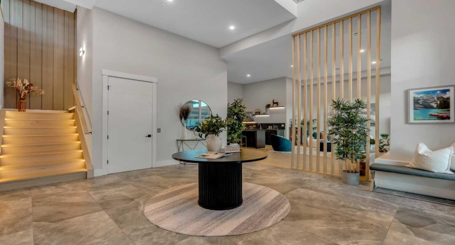 800 Elkton Close, Calgary, Alberta T3H 1W6, 5 Bedrooms Bedrooms, ,6 BathroomsBathrooms,Residential,For Sale,Elkton,A2298003