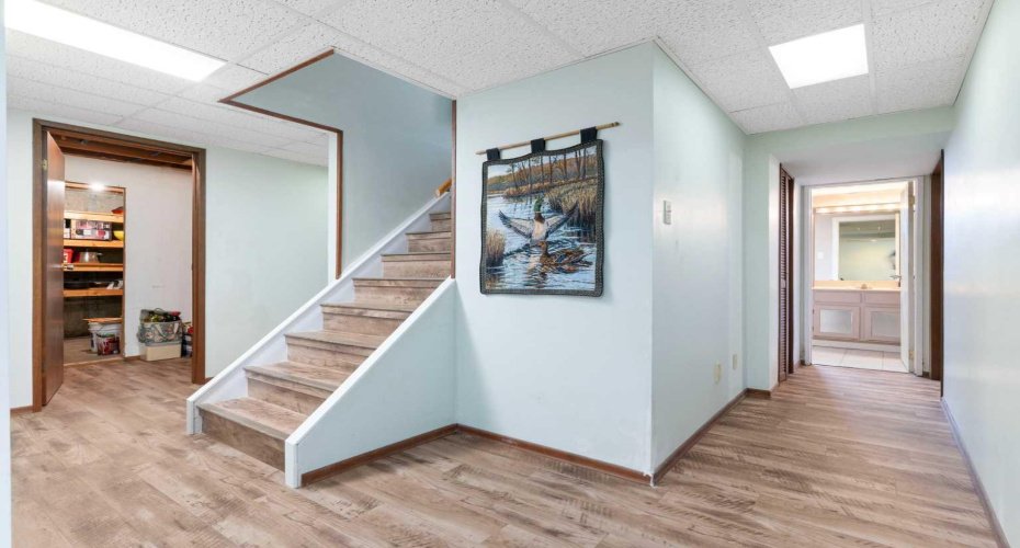 87 Hillgrove Drive, Calgary, Alberta T2V 3L8, 4 Bedrooms Bedrooms, ,3 BathroomsBathrooms,Residential,For Sale,Hillgrove,A2298044