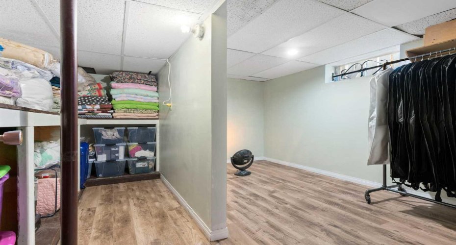 87 Hillgrove Drive, Calgary, Alberta T2V 3L8, 4 Bedrooms Bedrooms, ,3 BathroomsBathrooms,Residential,For Sale,Hillgrove,A2298044