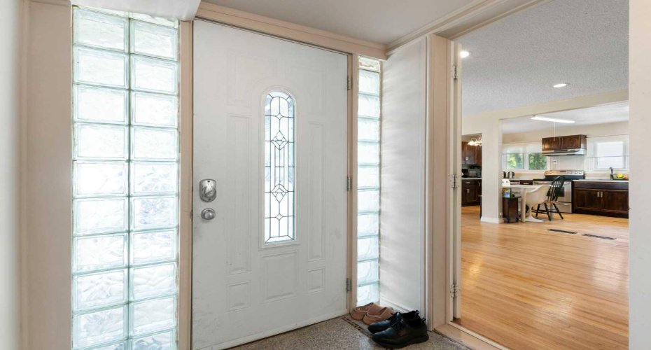 87 Hillgrove Drive, Calgary, Alberta T2V 3L8, 4 Bedrooms Bedrooms, ,3 BathroomsBathrooms,Residential,For Sale,Hillgrove,A2298044