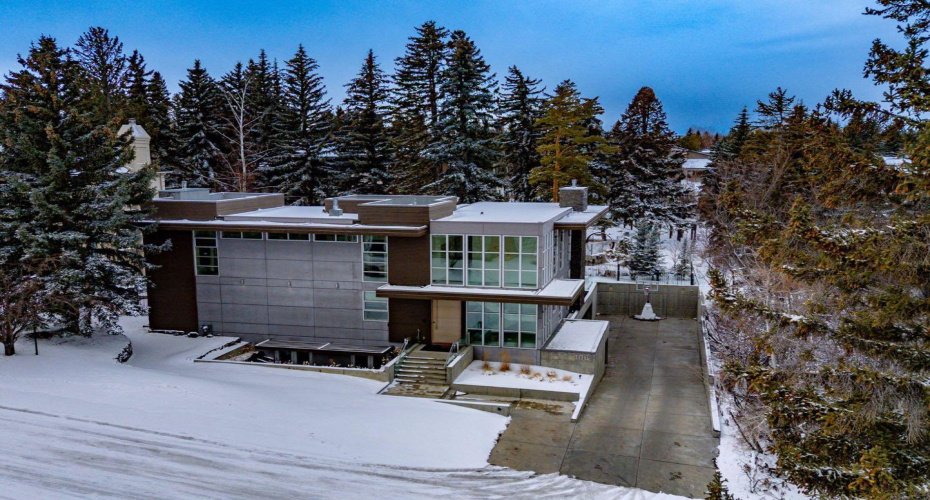 106 Pumpridge Place, Calgary, Alberta T2V5E7, 5 Bedrooms Bedrooms, ,6 BathroomsBathrooms,Residential,For Sale,Pumpridge,A2292405