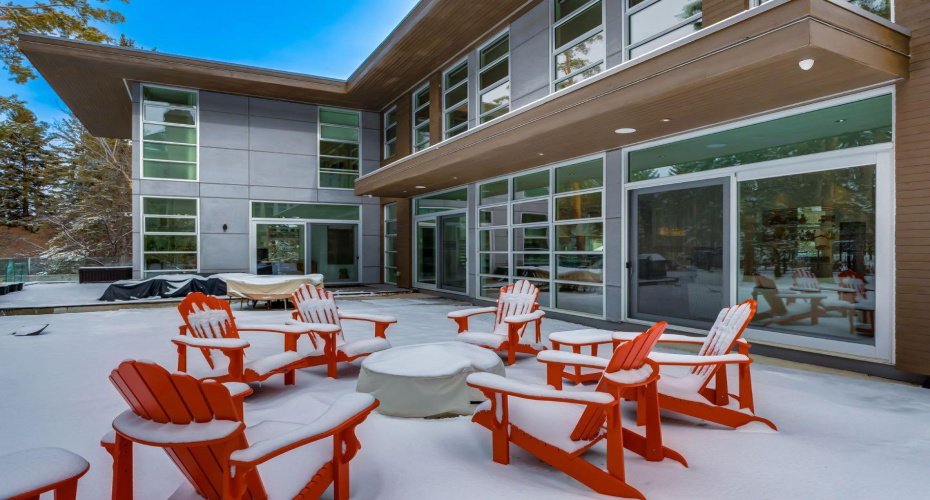 106 Pumpridge Place, Calgary, Alberta T2V5E7, 5 Bedrooms Bedrooms, ,6 BathroomsBathrooms,Residential,For Sale,Pumpridge,A2292405