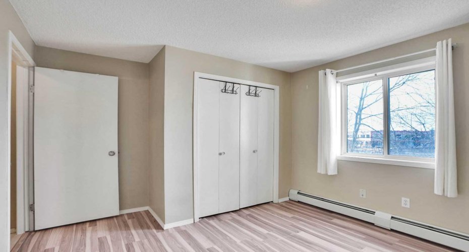 1717 60 Street, Calgary, Alberta T2A 7Y7, 2 Bedrooms Bedrooms, ,2 BathroomsBathrooms,Residential,For Sale,60,A2292896