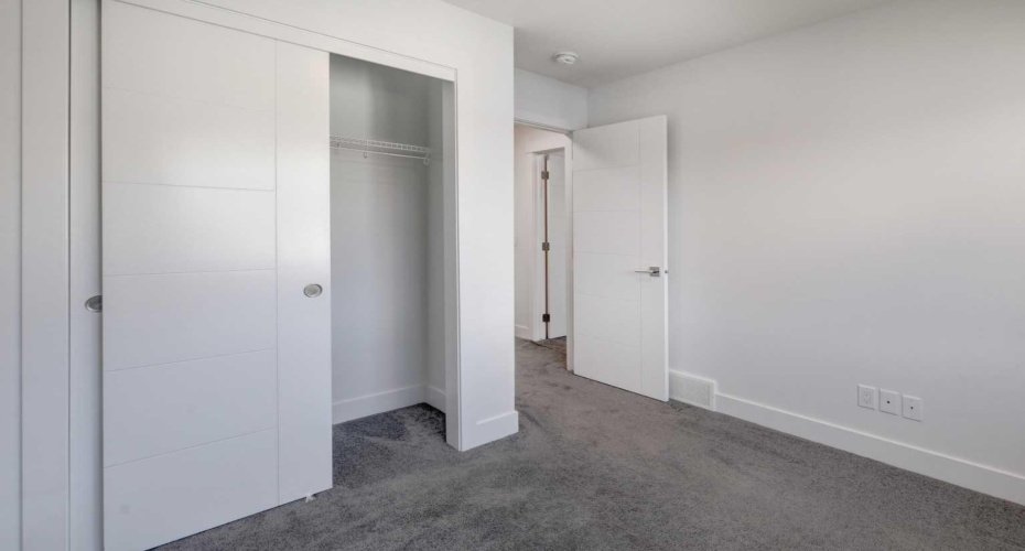 10060 46 Street, Calgary, Alberta T3J 2H8, 3 Bedrooms Bedrooms, ,3 BathroomsBathrooms,Residential,For Sale,46,A2293943