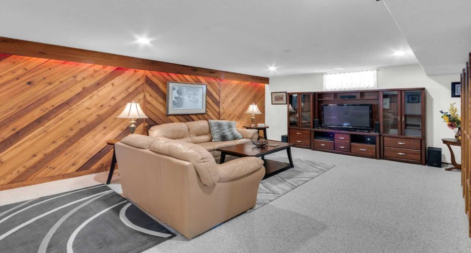 4640 Rundlehill Road, Calgary, Alberta T1Y 2P5, 4 Bedrooms Bedrooms, ,3 BathroomsBathrooms,Residential,For Sale,Rundlehill,A2295016