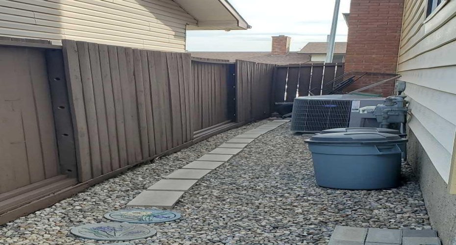 4640 Rundlehill Road, Calgary, Alberta T1Y 2P5, 4 Bedrooms Bedrooms, ,3 BathroomsBathrooms,Residential,For Sale,Rundlehill,A2295016