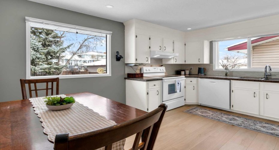 4640 Rundlehill Road, Calgary, Alberta T1Y 2P5, 4 Bedrooms Bedrooms, ,3 BathroomsBathrooms,Residential,For Sale,Rundlehill,A2295016