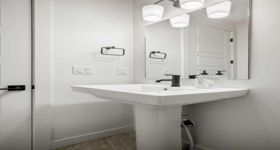 28 Sunvalley View, Cochrane, Alberta T4C 0X8, 4 Bedrooms Bedrooms, ,4 BathroomsBathrooms,Residential,For Sale,Sunvalley,A2295678