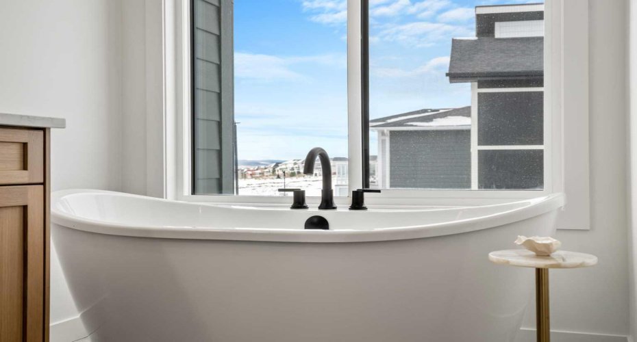 28 Sunvalley View, Cochrane, Alberta T4C 0X8, 4 Bedrooms Bedrooms, ,4 BathroomsBathrooms,Residential,For Sale,Sunvalley,A2295678