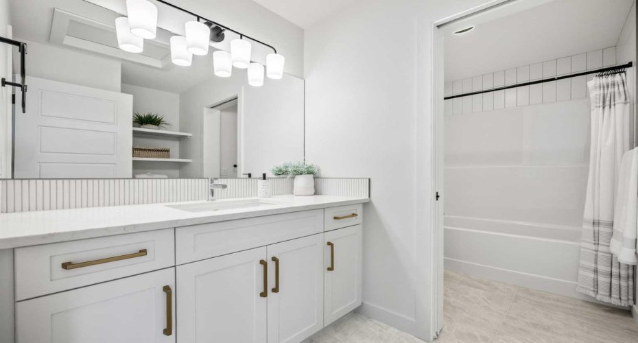 28 Sunvalley View, Cochrane, Alberta T4C 0X8, 4 Bedrooms Bedrooms, ,4 BathroomsBathrooms,Residential,For Sale,Sunvalley,A2295678