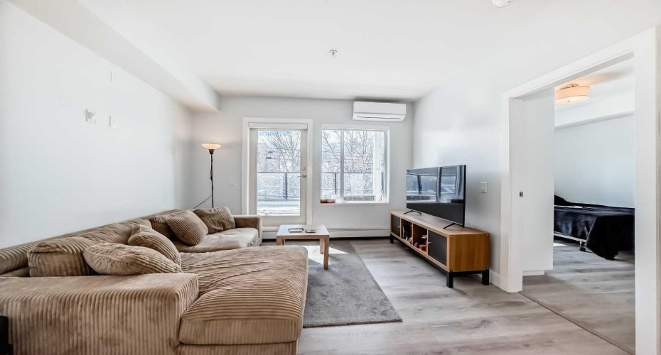 1521 26 Avenue, Calgary, Alberta T2T1C4, 2 Bedrooms Bedrooms, ,2 BathroomsBathrooms,Residential,For Sale,26,A2296679