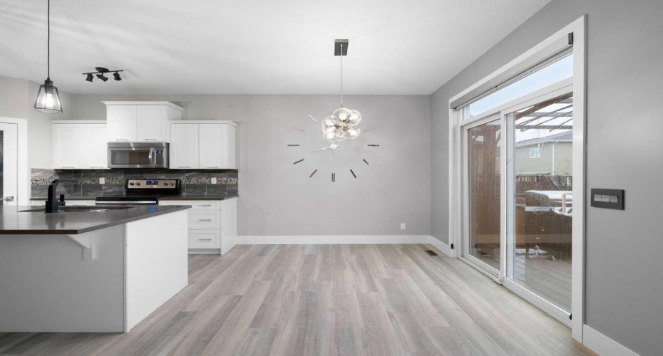 156 Rainbow Falls Heath, Chestermere, Alberta T1X0S7, 5 Bedrooms Bedrooms, ,4 BathroomsBathrooms,Residential,For Sale,Rainbow Falls,A2297410