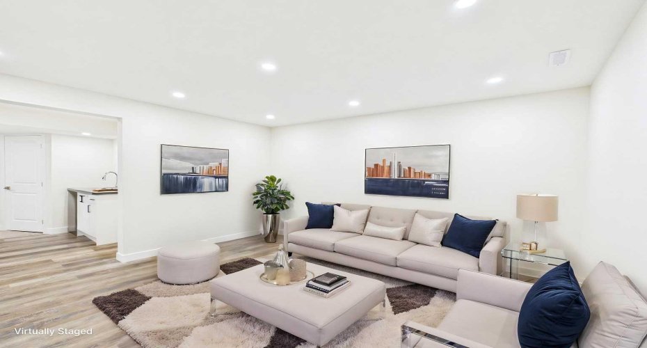 156 Rainbow Falls Heath, Chestermere, Alberta T1X0S7, 5 Bedrooms Bedrooms, ,4 BathroomsBathrooms,Residential,For Sale,Rainbow Falls,A2297410