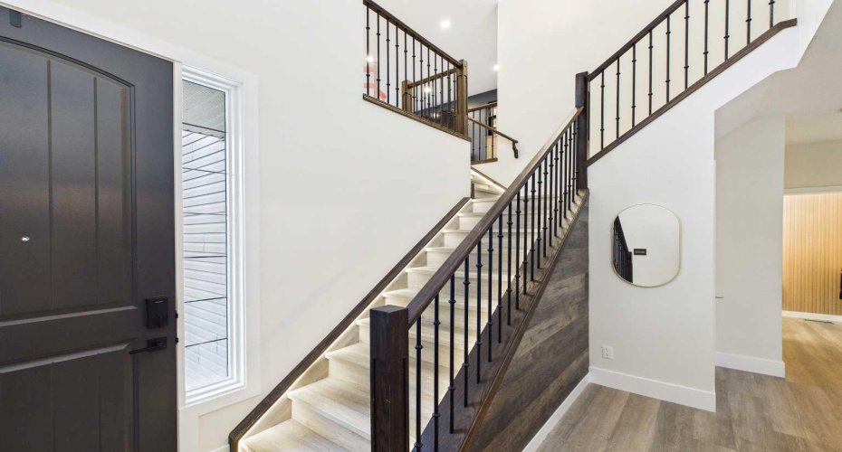 156 Rainbow Falls Heath, Chestermere, Alberta T1X0S7, 5 Bedrooms Bedrooms, ,4 BathroomsBathrooms,Residential,For Sale,Rainbow Falls,A2297410