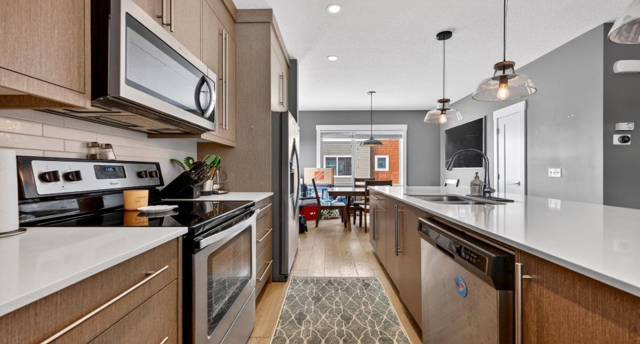 111 Rainbow Falls Gate, Chestermere, Alberta T1X 0Z5, 3 Bedrooms Bedrooms, ,3 BathroomsBathrooms,Residential,For Sale,Rainbow Falls,A2297614