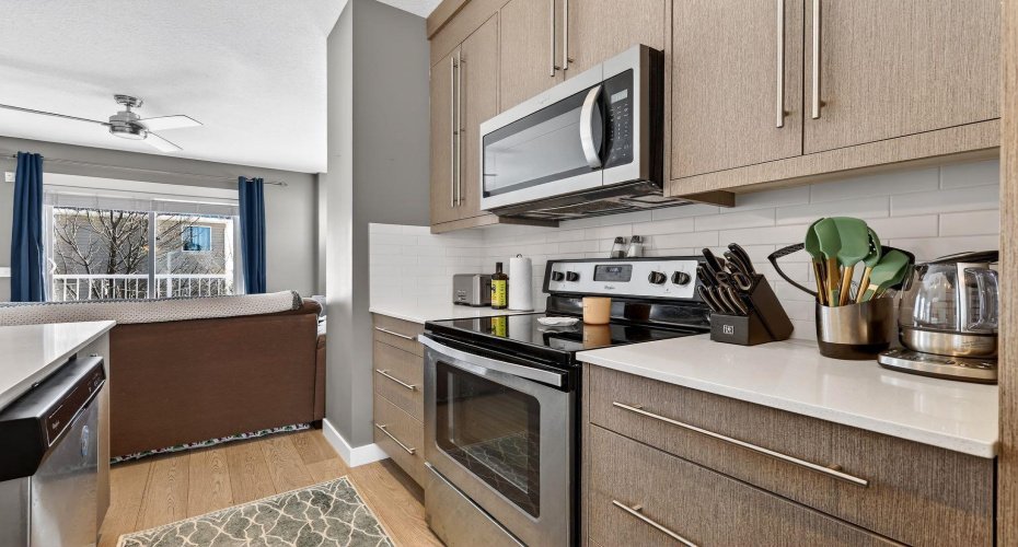 111 Rainbow Falls Gate, Chestermere, Alberta T1X 0Z5, 3 Bedrooms Bedrooms, ,3 BathroomsBathrooms,Residential,For Sale,Rainbow Falls,A2297614