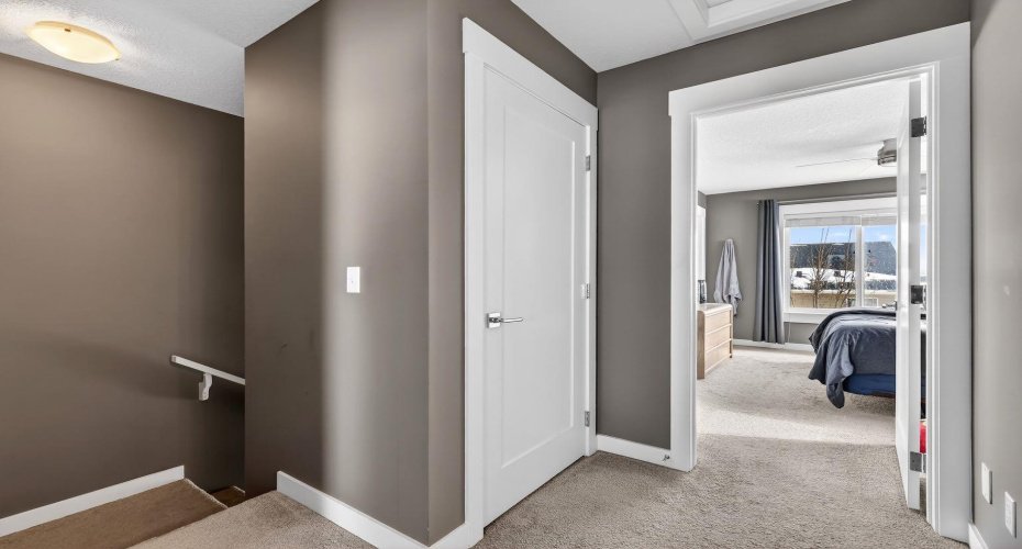 111 Rainbow Falls Gate, Chestermere, Alberta T1X 0Z5, 3 Bedrooms Bedrooms, ,3 BathroomsBathrooms,Residential,For Sale,Rainbow Falls,A2297614