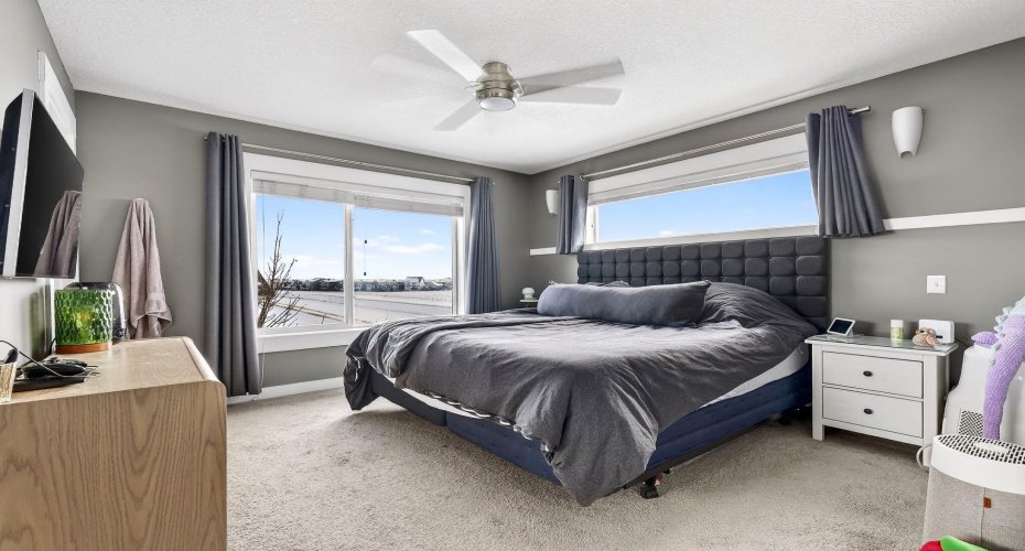 111 Rainbow Falls Gate, Chestermere, Alberta T1X 0Z5, 3 Bedrooms Bedrooms, ,3 BathroomsBathrooms,Residential,For Sale,Rainbow Falls,A2297614