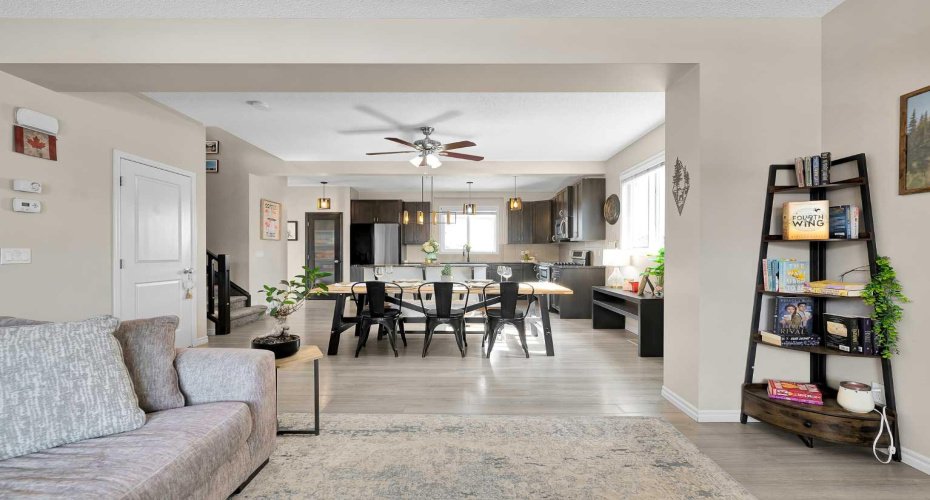 151 Heritage Drive, Cochrane, Alberta T4C0Y3, 5 Bedrooms Bedrooms, ,4 BathroomsBathrooms,Residential,For Sale,Heritage,A2298031