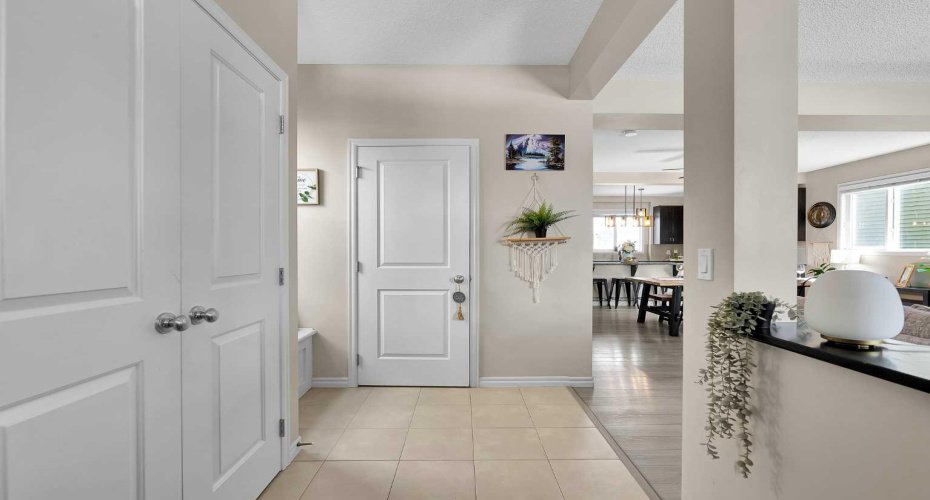 151 Heritage Drive, Cochrane, Alberta T4C0Y3, 5 Bedrooms Bedrooms, ,4 BathroomsBathrooms,Residential,For Sale,Heritage,A2298031