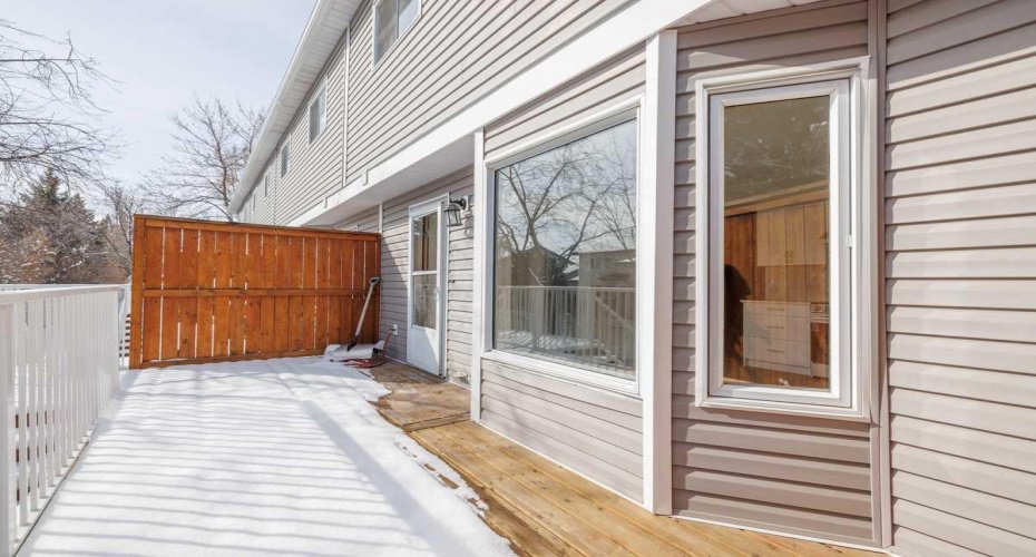 264 Cedarwood Park, Calgary, Alberta T2W 5X6, 3 Bedrooms Bedrooms, ,2 BathroomsBathrooms,Residential,For Sale,Cedarwood,A2298222