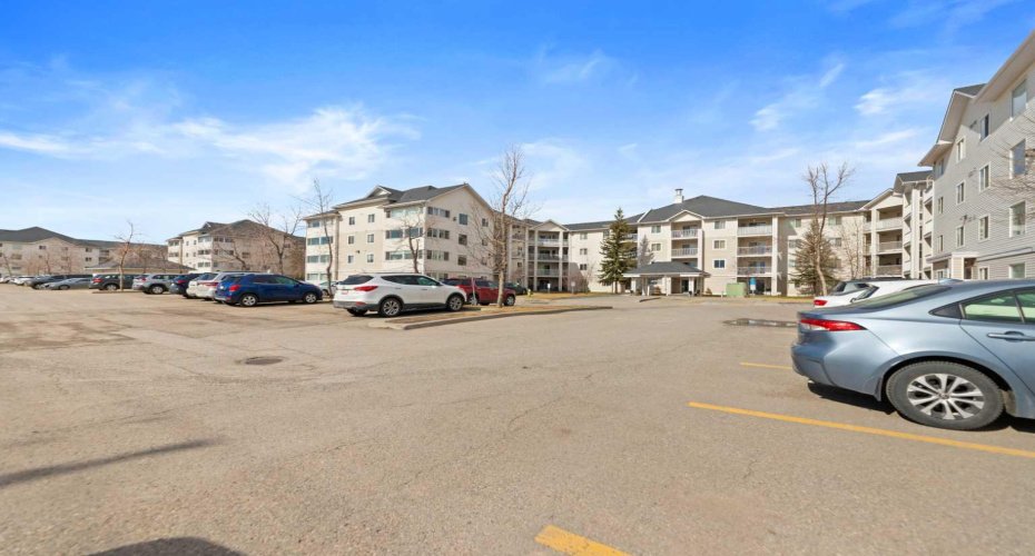 6224 17 Avenue, Calgary, Alberta T2A 7X8, 2 Bedrooms Bedrooms, ,1 BathroomBathrooms,Residential,For Sale,17,A2298230