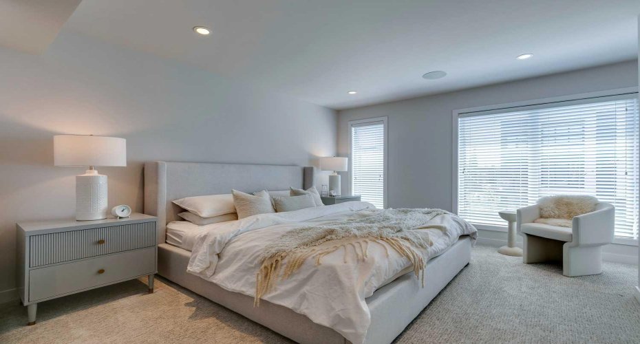 1710 35 Avenue, Calgary, Alberta T2T 2B7, 3 Bedrooms Bedrooms, ,4 BathroomsBathrooms,Residential,For Sale,35,A2280856