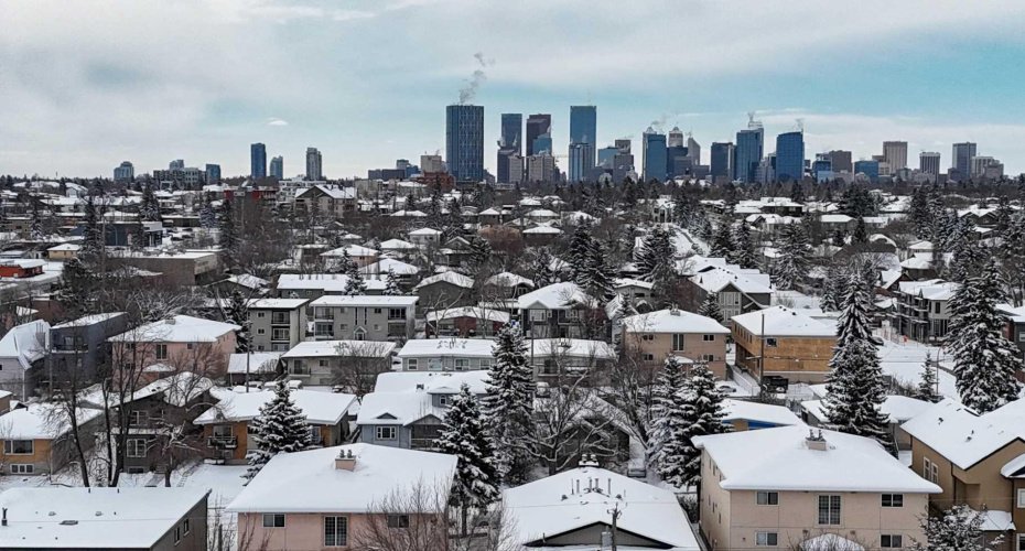 129 30 Avenue, Calgary, Alberta t2m2n1, 3 Bedrooms Bedrooms, ,2 BathroomsBathrooms,Residential,For Sale,30,A2287069