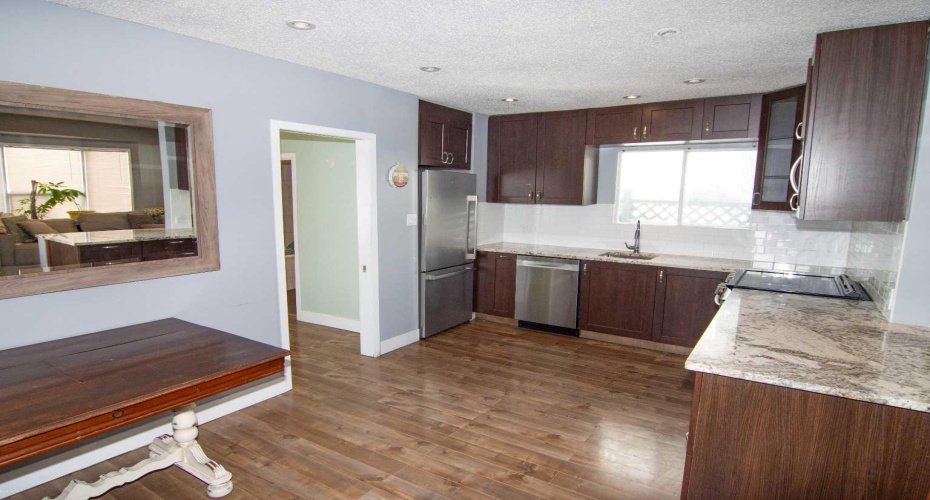 129 30 Avenue, Calgary, Alberta t2m2n1, 3 Bedrooms Bedrooms, ,2 BathroomsBathrooms,Residential,For Sale,30,A2287069