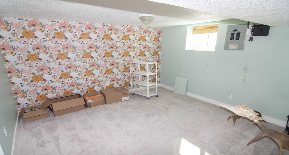 129 30 Avenue, Calgary, Alberta t2m2n1, 3 Bedrooms Bedrooms, ,2 BathroomsBathrooms,Residential,For Sale,30,A2287069